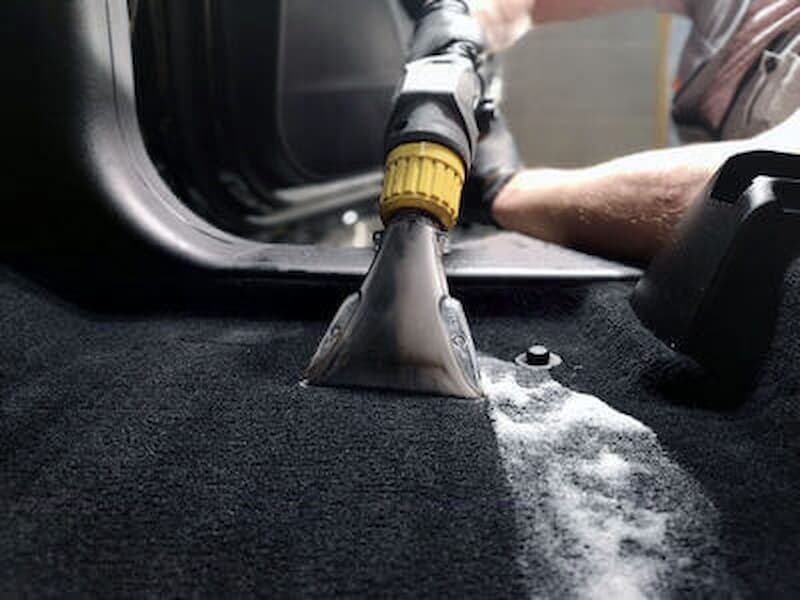 Curățare Profesională Salon